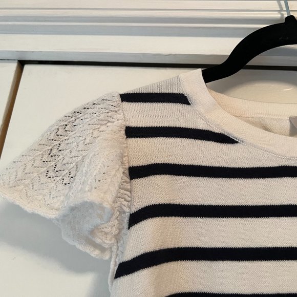 Loft Black & White Striped Short Sleeve Sweater - Crochet Flutter Sleeves - M - Picture 2 of 4
